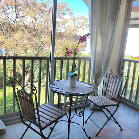 Les Pieds Dans L'eau דירה *